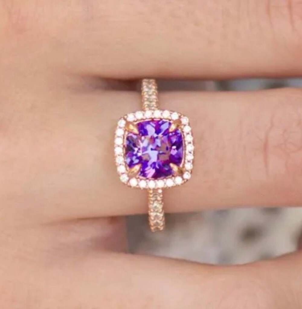 1.1 Carat Amethyst Sapphire Cushion Cut Purple Color Gemstone & White Crystal Ha - Picture 3 of 3